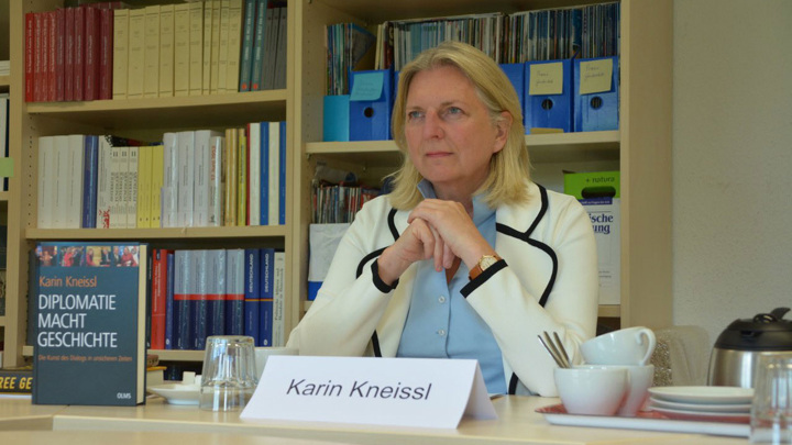 Кнайсль сомневается, что в ЕС скоро появятся готовые к диалогу с Россией политики