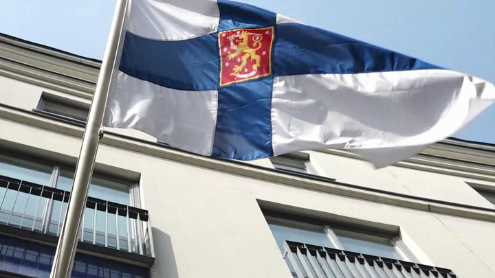 Yle: экс-депутат финского парламента переезжает в Москву и хочет выучить русский