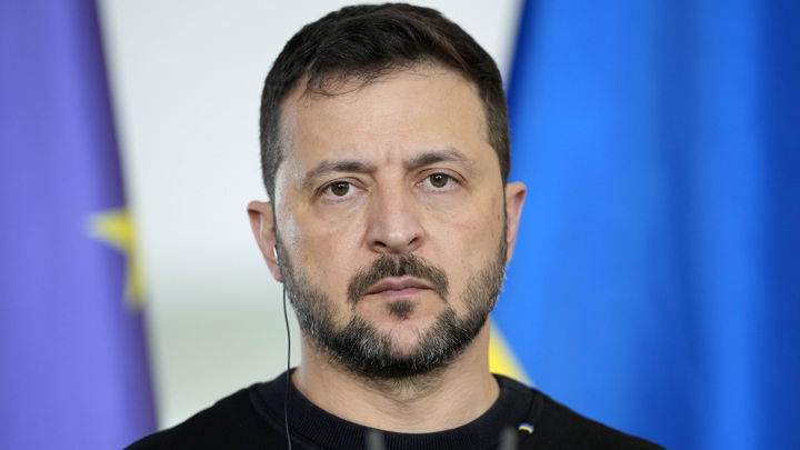 Политик Мема: Зеленский пытается втянуть НАТО в конфликт с помощью провокаций