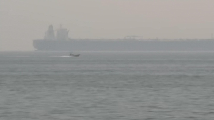 КСИР подтвердил задержание нефтяного танкера, следовавшего из ОАЭ в Сингапур