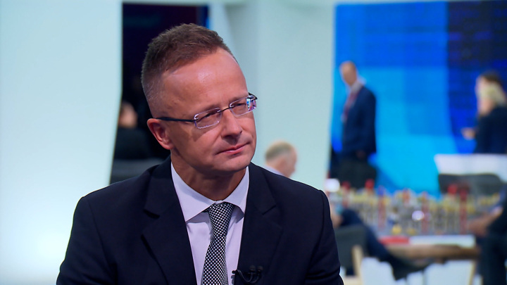 Сийярто назвал слова Зеленского о нефти из РФ атакой на суверенитет Венгрии