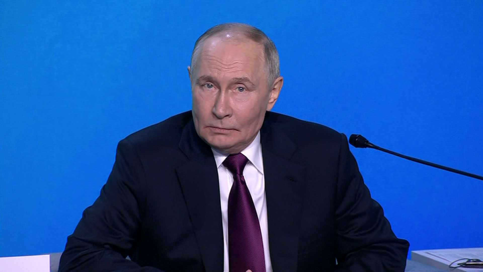 Путин поручил создать национальный план внедрения ИИ