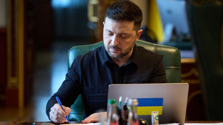 Зеленский утвердил состав украинской делегации по обсуждению плана США