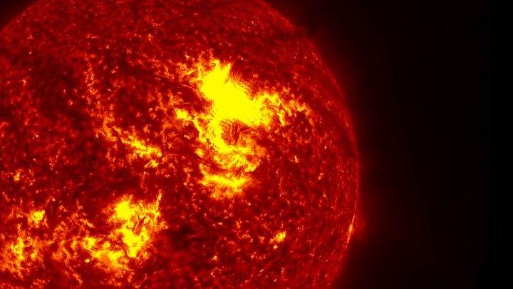 ИКИ РАН: в течение дня возможен значительный рост вспышек на Солнце