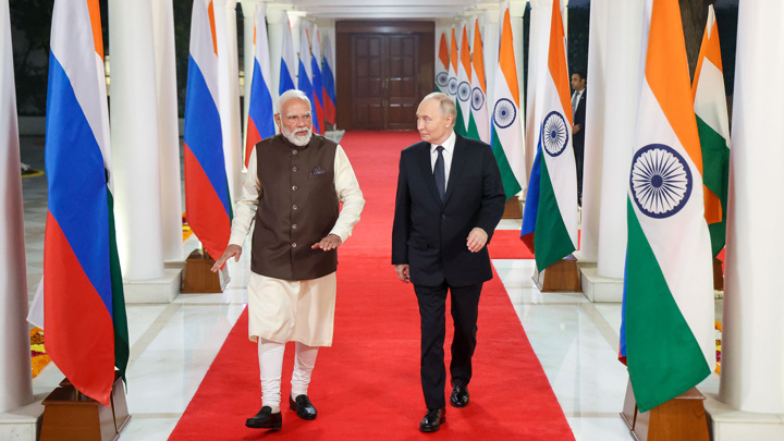 Политолог Засорин: визит Путина в Индию важен для развития БРИКС