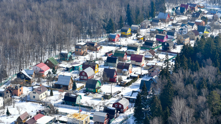 Юрист Исмаилов: за захламление половины участка дачи может грозить его изъятие
