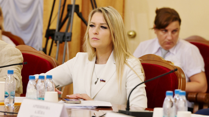 Сенатор Лантратова о льготах детям участников СВО: это правильный подход