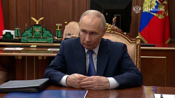 Путин поздравил строителей и дорожников с результатами работы 2025 года