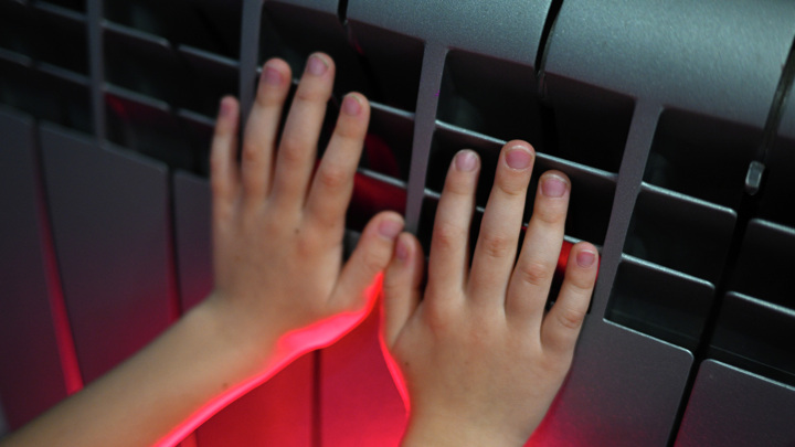 Теплоснабжение 36 многоквартирных домов в Омске восстановлено