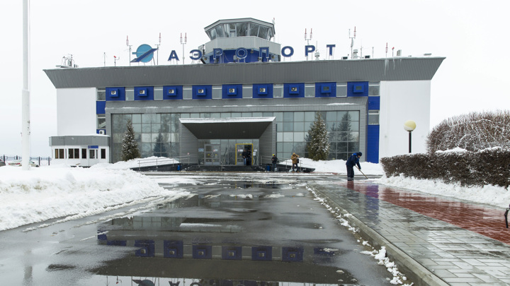 В аэропорту Чебоксар приостановили прием и выпуск авиарейсов