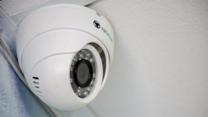 В новосибирской школе убрали камеры из туалетов после вмешательства прокуратуры