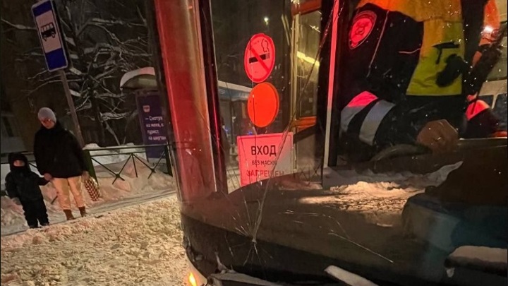 Трое подростков попали под колеса автобуса в Чебоксарах