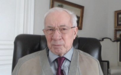 Экс-премьер Украины Азаров заявил, что переговоры с Зеленским бесполезны