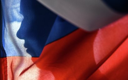 На финале женского Roland Garros болельщики подняли флаг России