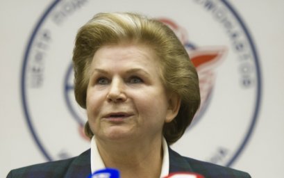 Депутат Попов объяснил, зачем Терешкова снова идет в парламент