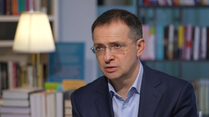 Мединский: российская делегация настроена на серьезную профессиональную работу - Новости на Вести.ru