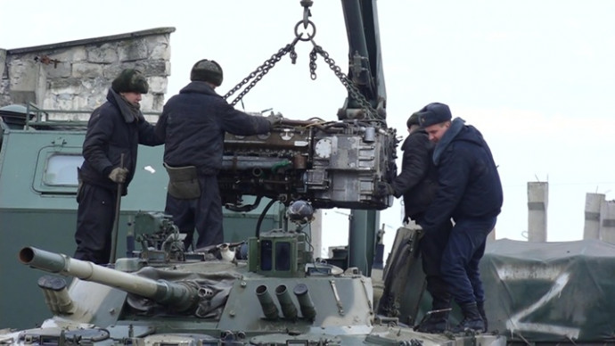 Ремонтный батальон в Крыму возвращает на передовую восстановленную технику