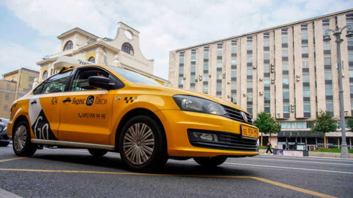 Закон о такси: чем нововведения обернулись для перевозчиков и пассажиров