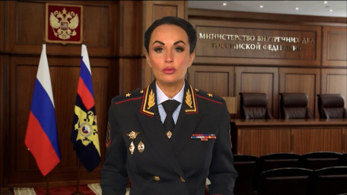 Волк опровергла фейки о планируемом запрете в РФ праворульных автомобилей - Новости на Вести.ru