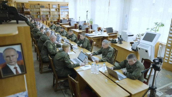Требования к стажу муниципальной службы скорректируют для участников СВО - Новости на Вести.ru