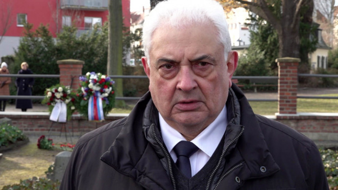 Посол Нечаев ответил на угрозы не пустить его на церемонию ко Дню Победы в ФРГ - Новости на Вести.ru