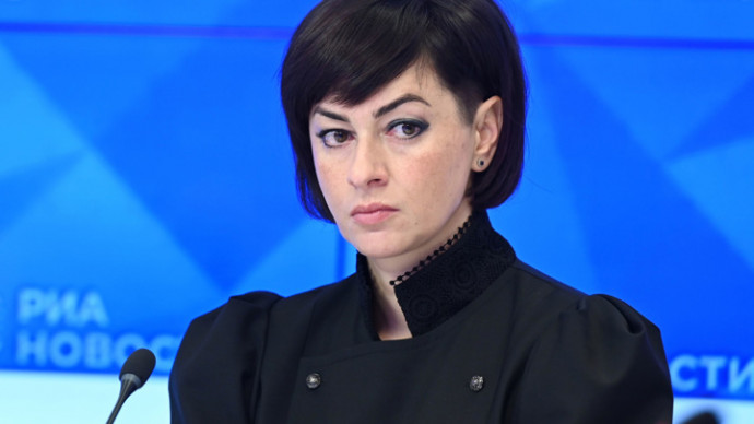Украинские войска убивают раненых пленных на поле боя