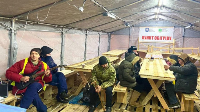В случае полного отсутствия тепла в Киеве будет развернуто около тысячи пунктов обогрева