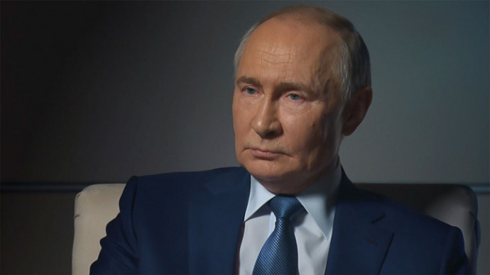 AC: Путин, а не Трамп, должен решать, какое число требований к Киеву чрезмерно - Новости на Вести.ru