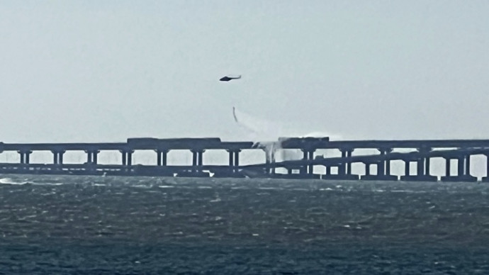 Открытое горение на Крымском мосту ликвидировано